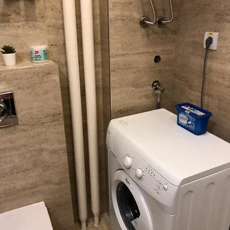 Td Center Apartment *