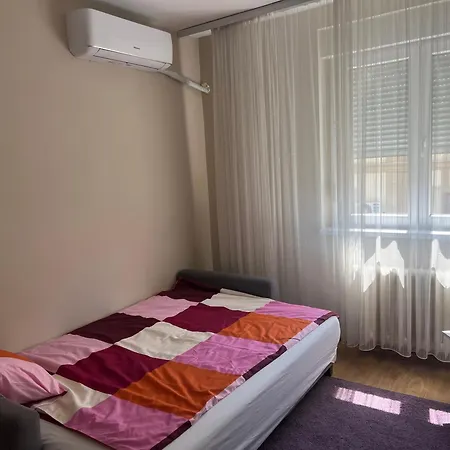 Td Center Apartman *