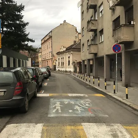 Td Center Apartmán *